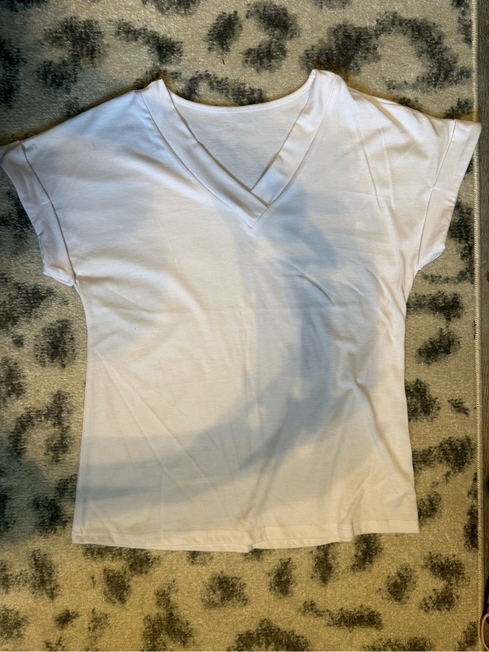 Amazon Women's White V-Neck Short Sleeve Tee